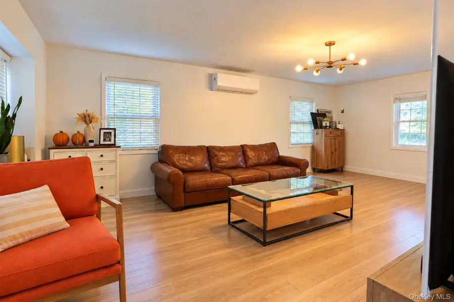 50 Bonnie Lane, Stony Brook, NY 11790 - #3