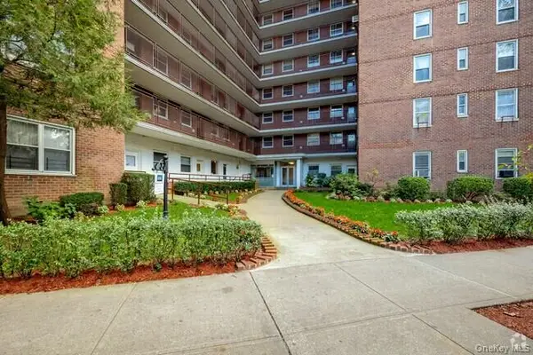 97-10 62nd Drive #5j, Rego Park, NY 11374