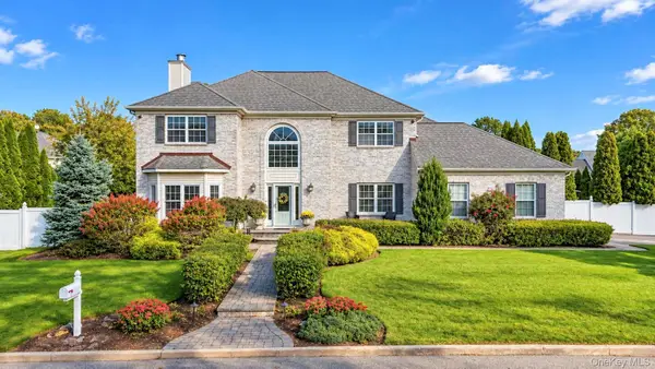 18 Adamson Street, Selden, NY 11784
