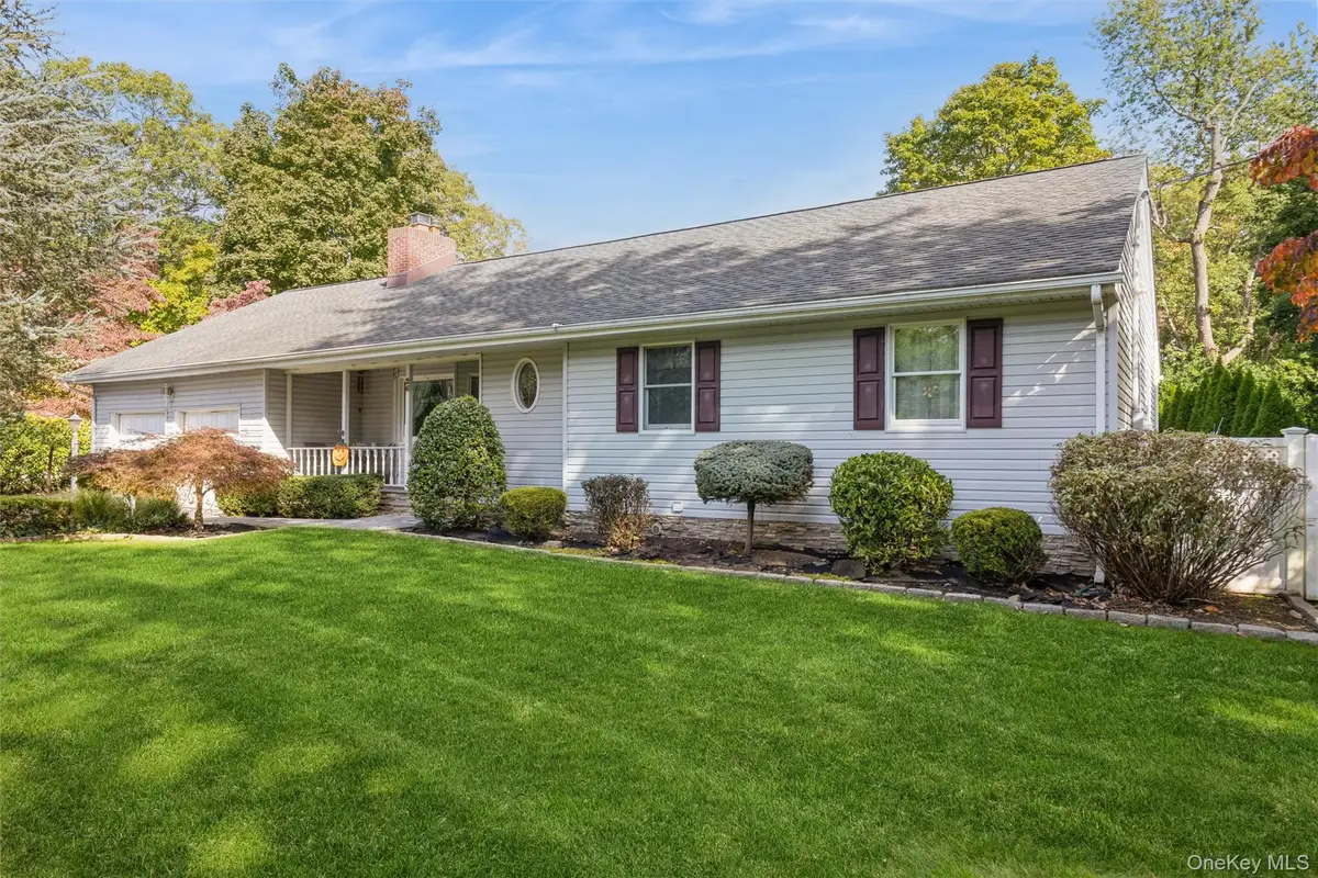 26 Iroquois Avenue, Centerport, NY 11721 - #1