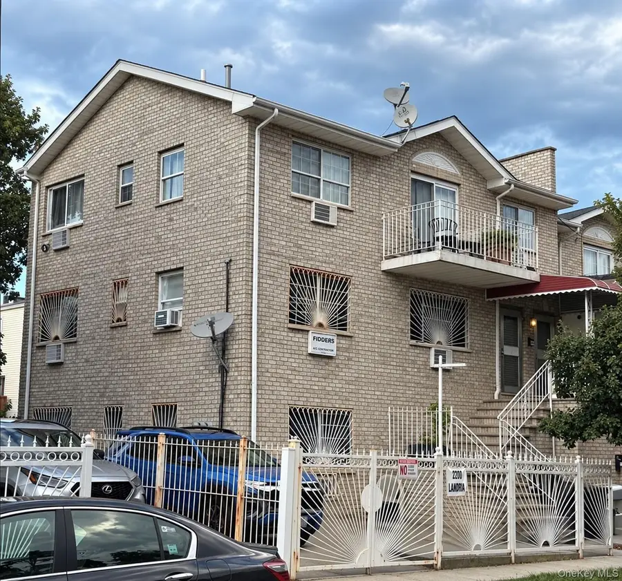 2737 Lawton Avenue, Bronx, NY 10465 - #2
