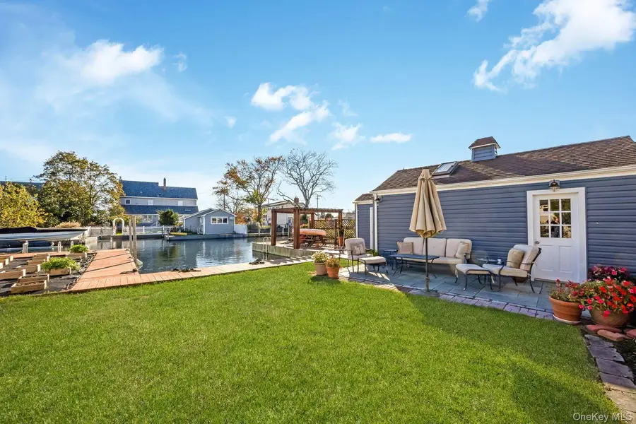 14 Meadow Lane, Amityville, NY 11701 - #3