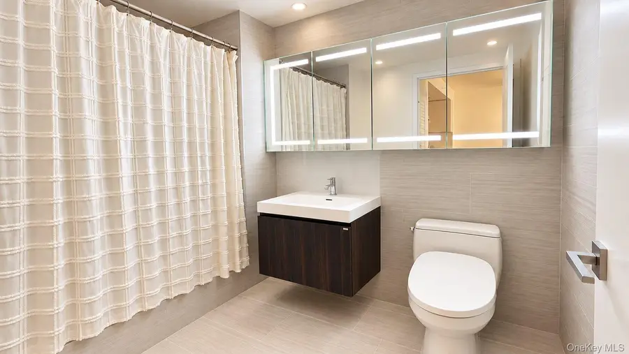 131-01 40th Road #18C, Flushing, NY 11354 - #3