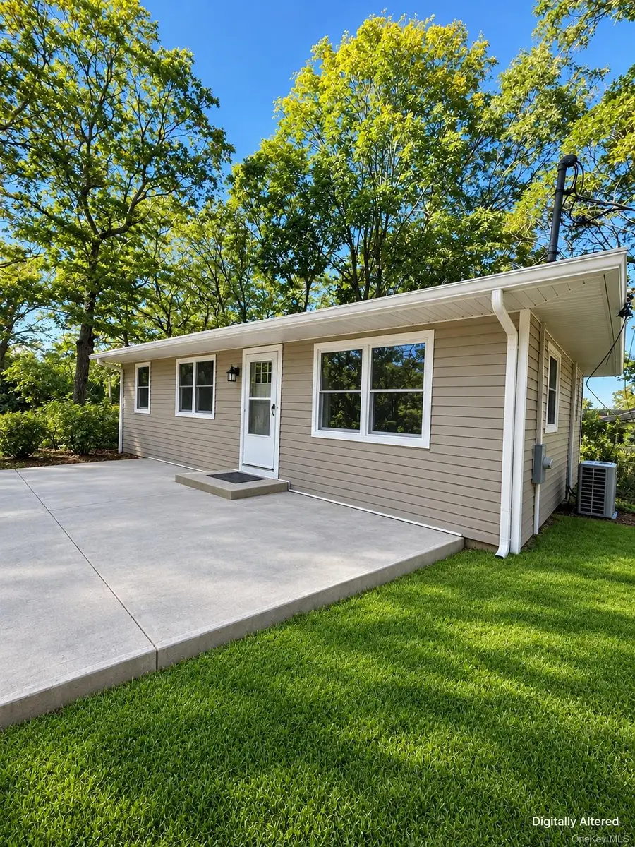 141 Suffolk Avenue, Flanders, NY 11901 - #2