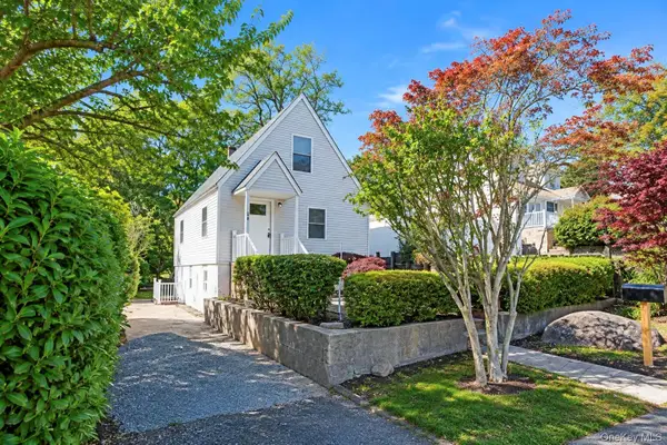 24 Grove Road, Rocky Point, NY 11778