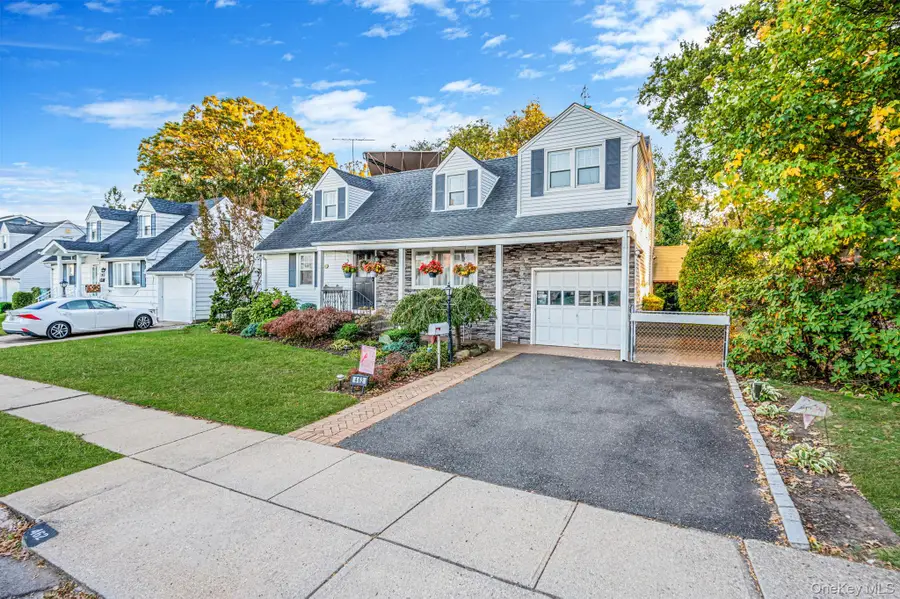 462 Hull Street, East Meadow, NY 11554 - #3