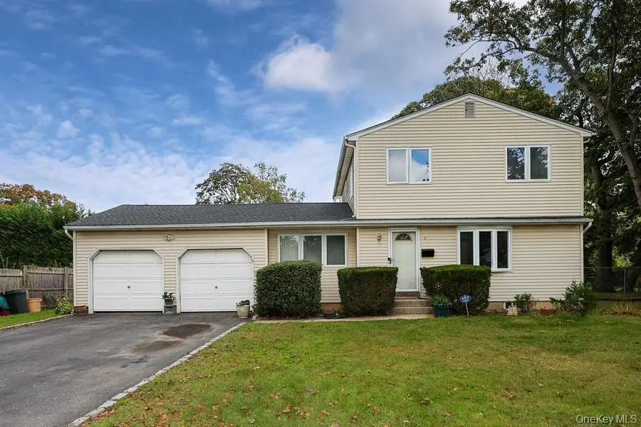 6 Pineview Boulevard, Central Islip, NY 11772 - #2