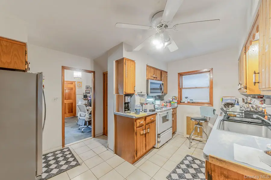 55 E Neck Court, West Babylon, NY 11704 - #2