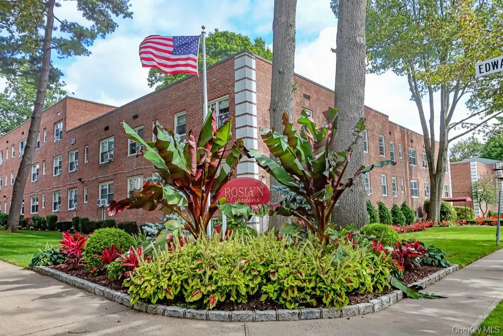 12 Edwards Street #1B, Roslyn Heights, NY 11577 - #1