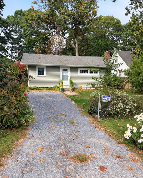 253 Pawnee Avenue, Mastic, NY 11950