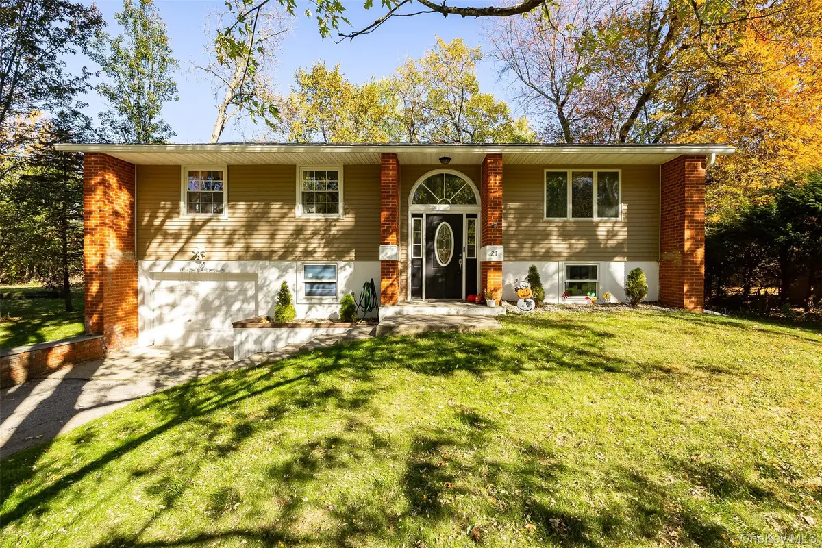 21 Vincent Road, Poughkeepsie, NY 12603 - #1