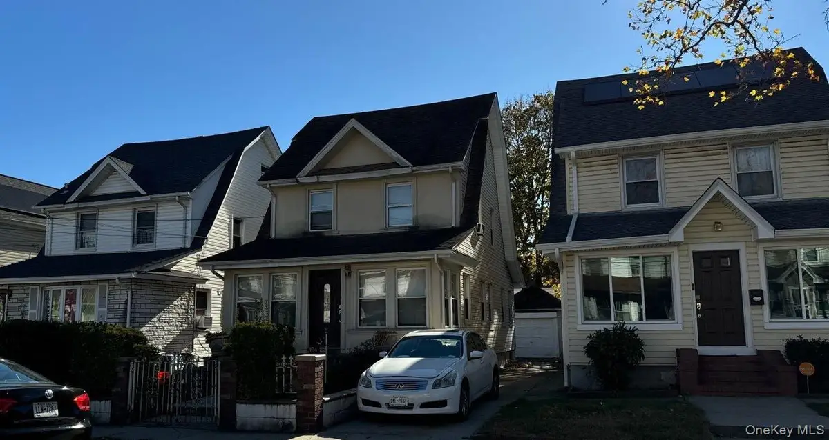 194-22 115th Avenue, Saint Albans, NY 11412 - #1