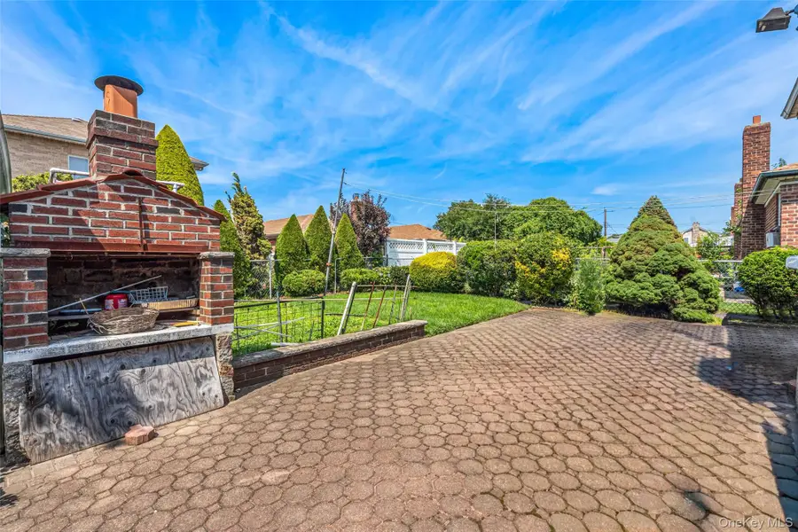 14721 10th Avenue, Whitestone, NY 11357 - #3