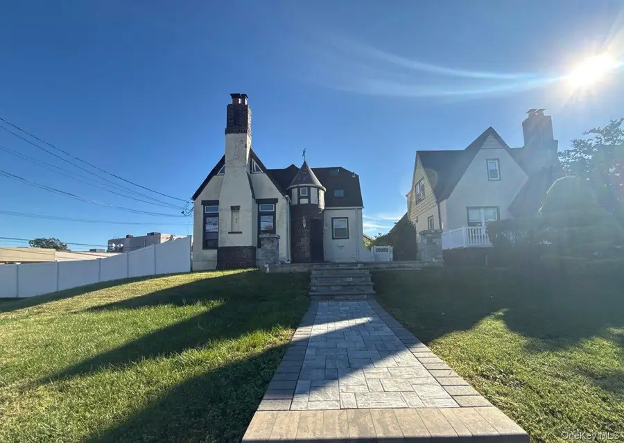 153 Main Street, East Rockaway, NY 11518 - #2