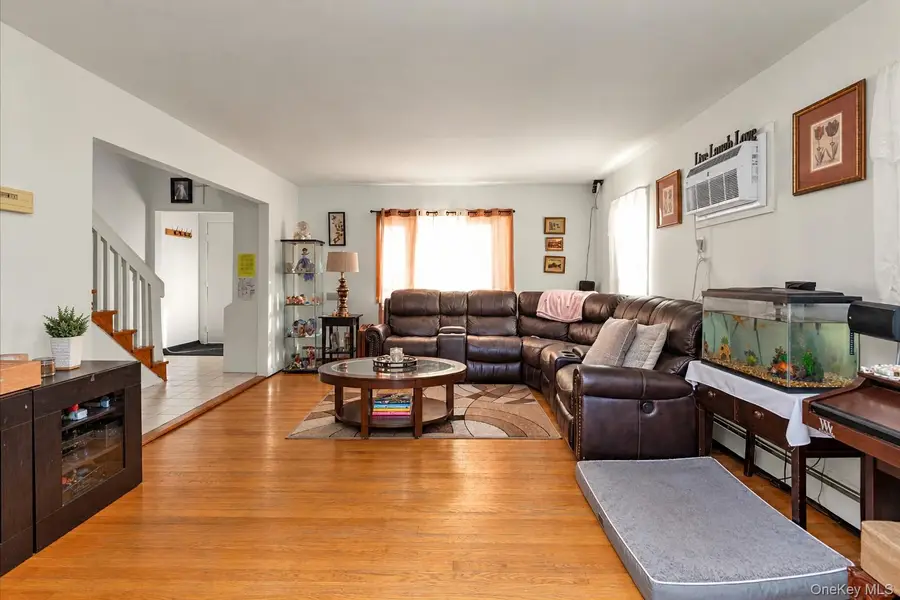 63 Graywood Road, Port Washington, NY 11050 - #2