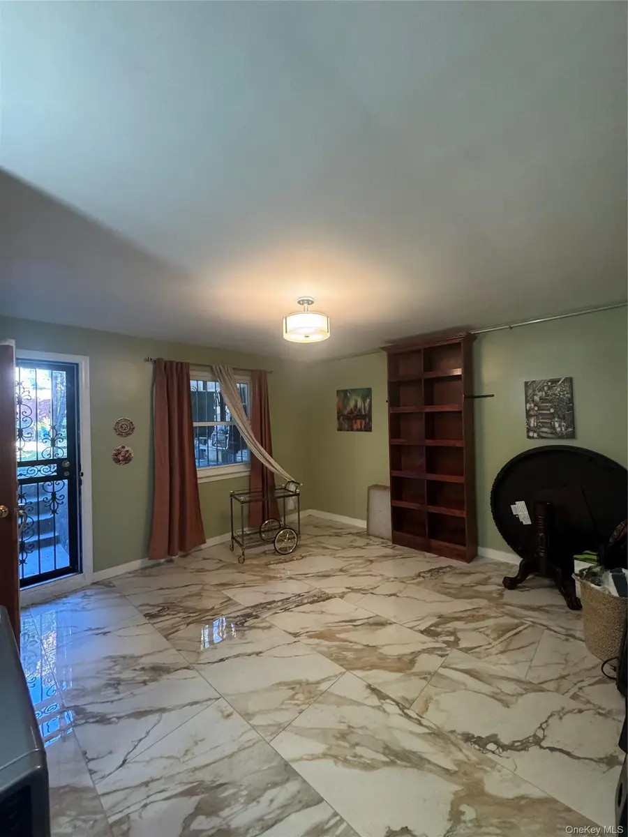 1263 E 222nd Street, Bronx, NY 10469 - #3