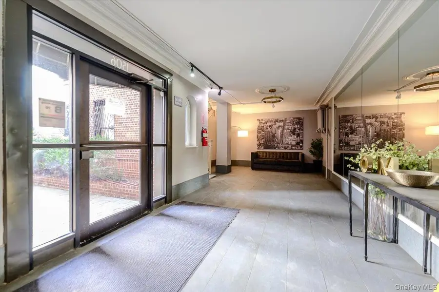 1506 Overing Street #3A, Bronx, NY 10461 - #3