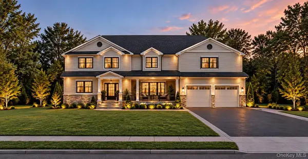 25 Seaman Neck Road, Dix Hills, NY 11746