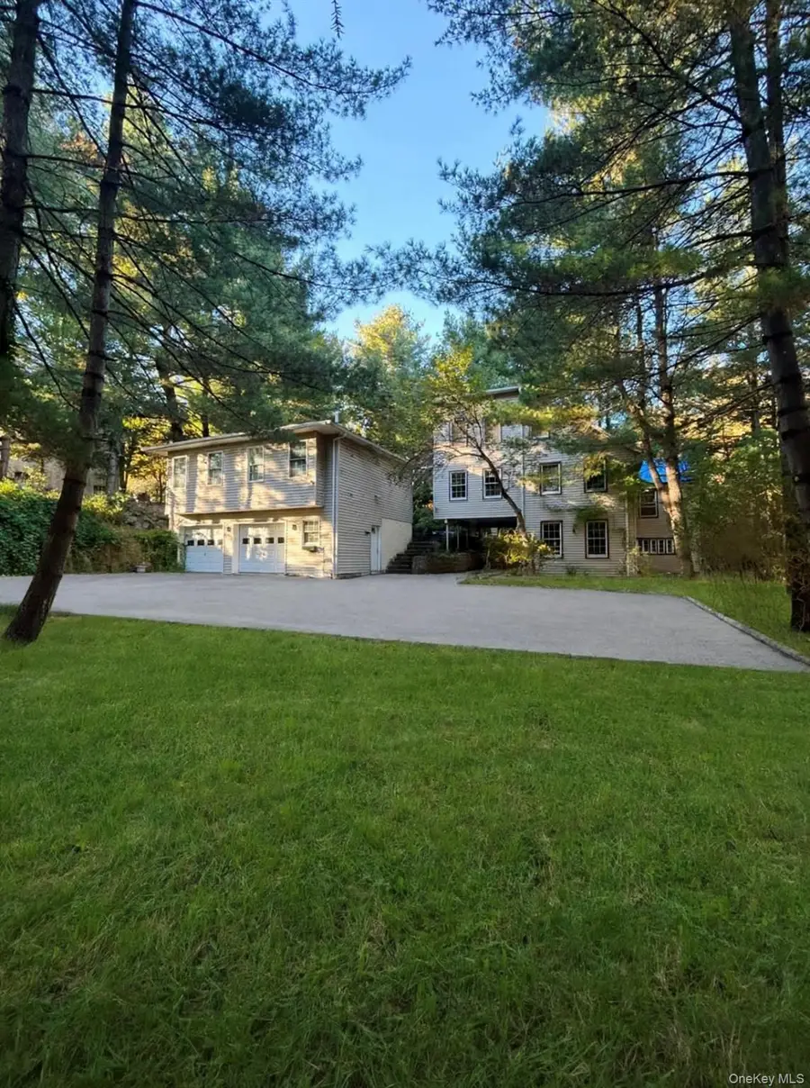 227 S Mountain Road, New City, NY 10956 - #2