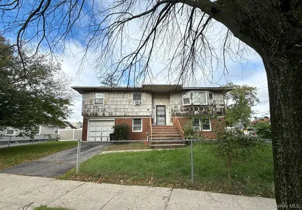 1214 Woodfield Road, Rockville Centre, NY 11570