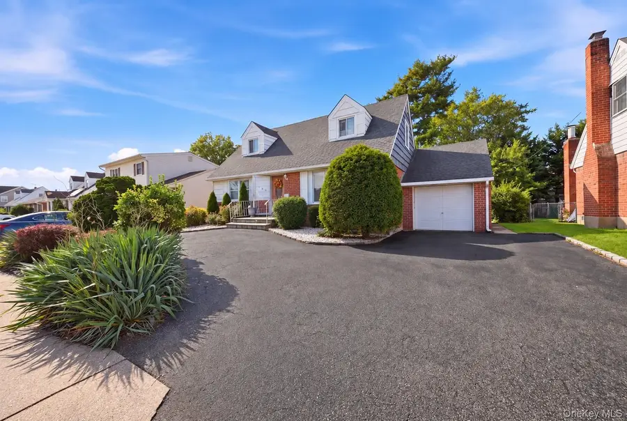 167 Morris Drive, East Meadow, NY 11554 - #2