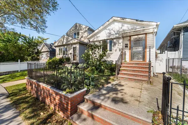 124-17 6th Avenue, College Point, NY 11356