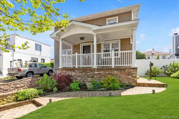 540 E Bay Drive, Long Beach, NY 11561