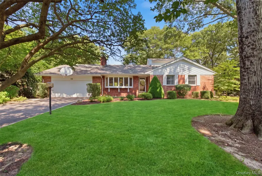 65 Drohan Street, Huntington, NY 11743 - #3