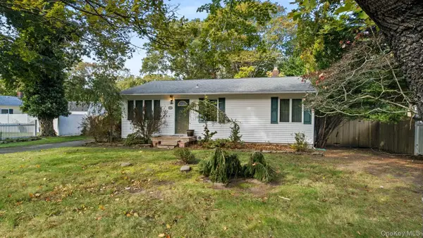 138 Belleview Avenue, Center Moriches, NY 11934