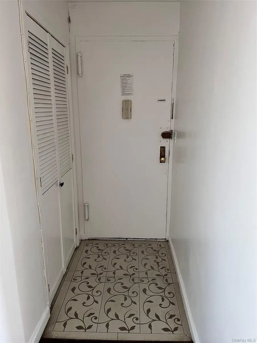 81-11 45 Ave #6D, Elmhurst, NY 11373 - #3