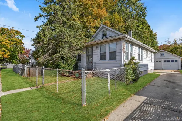 83-27 260th Street, Glen Oaks, NY 11004