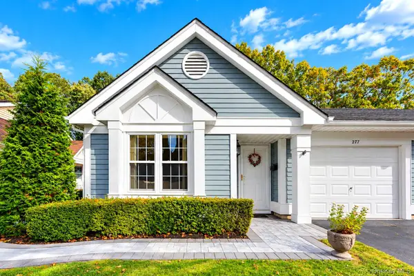 277 Glen Drive, Ridge, NY 11961