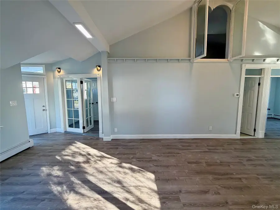 10 Dewey Street E, East Rockaway, NY 11518 - #3