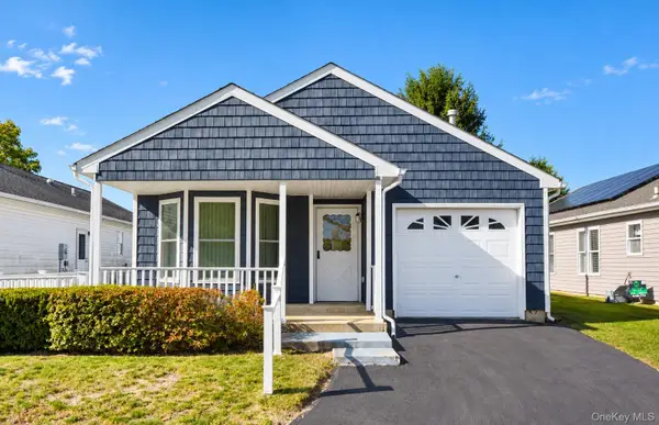 5147 Village Circle E, Manorville, NY 11949