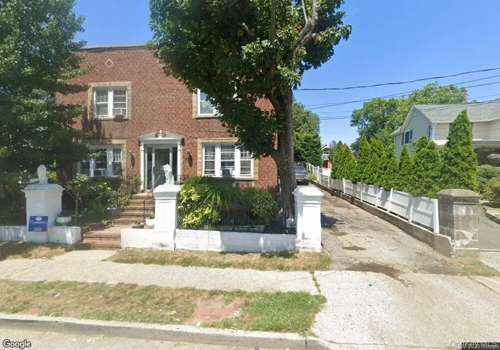 41 1/2 Avenue A, Port Washington, NY 11050 - #1