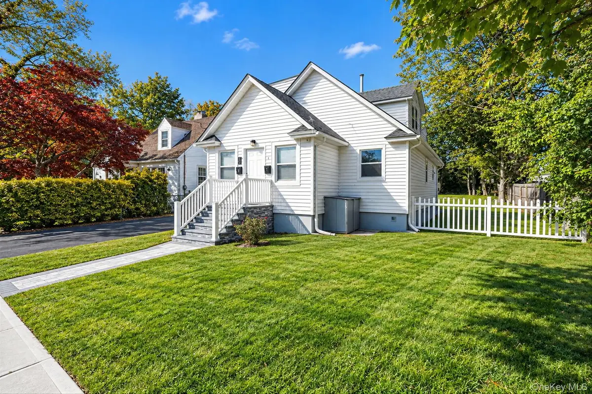 14 Perkal Street, Bay Shore, NY 11706 - #1