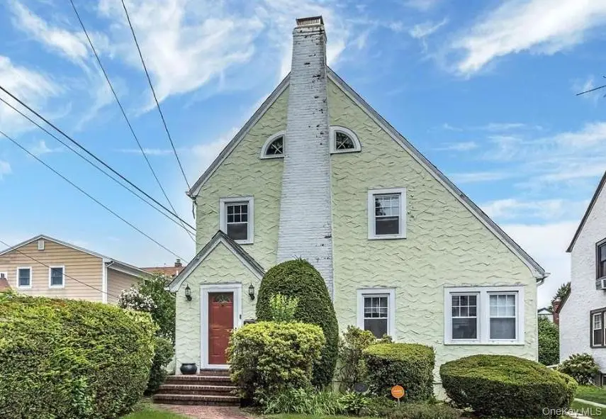 162 Saint Pauls Place, West Hempstead, NY 11552 - #1