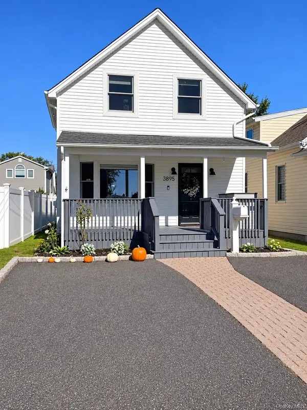 3895 South Street, Seaford, NY 11783