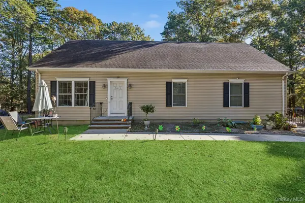 164 Wading River Road, Center Moriches, NY 11934