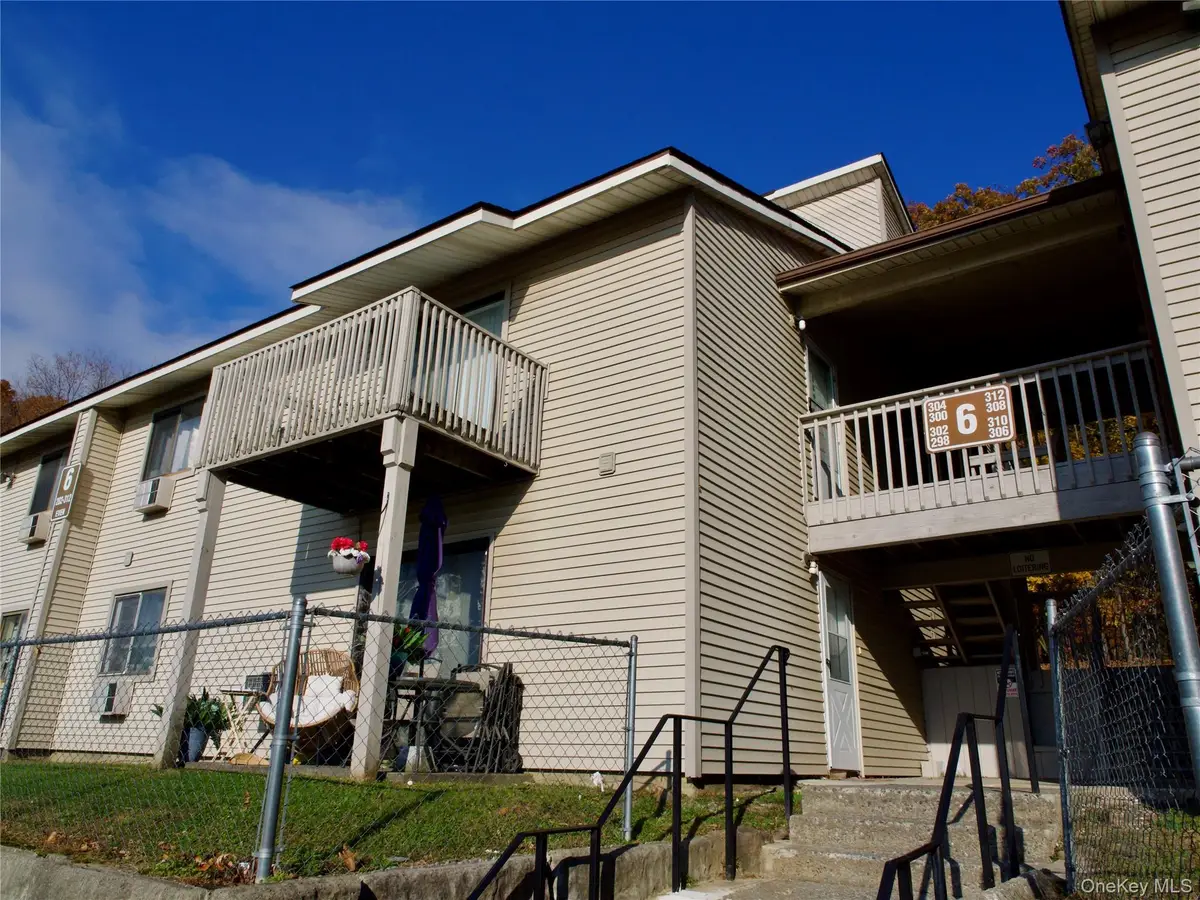 298 Concord Lane #Building 6, Middletown, NY 10940 - #1