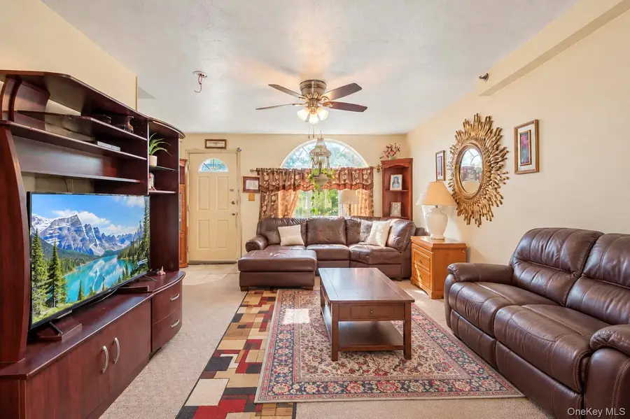 23 Amity Place, Staten Island, NY 10303 - #2