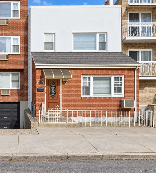 47-07 65th Street #2 Family frame, Woodside, NY 11377