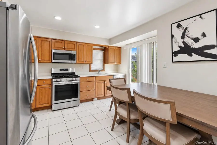 35 Rintin Street, Franklin Square, NY 11010 - #3