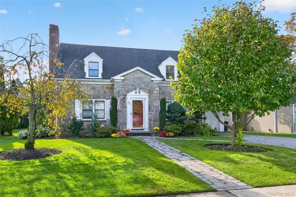 38 Mulberry Avenue, Garden City, NY 11530