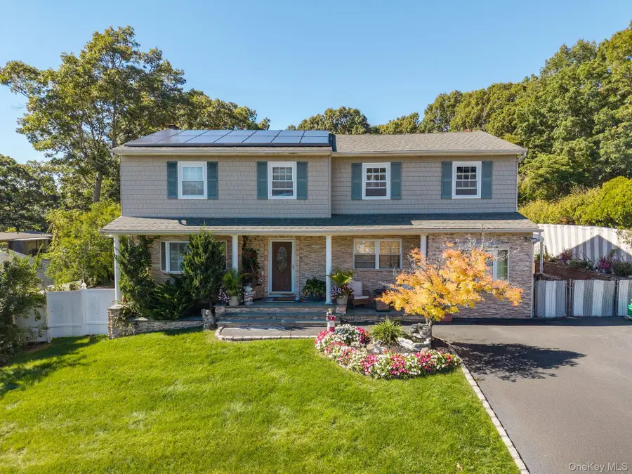 26 Olive Court, Farmingville, NY 11738 - #2