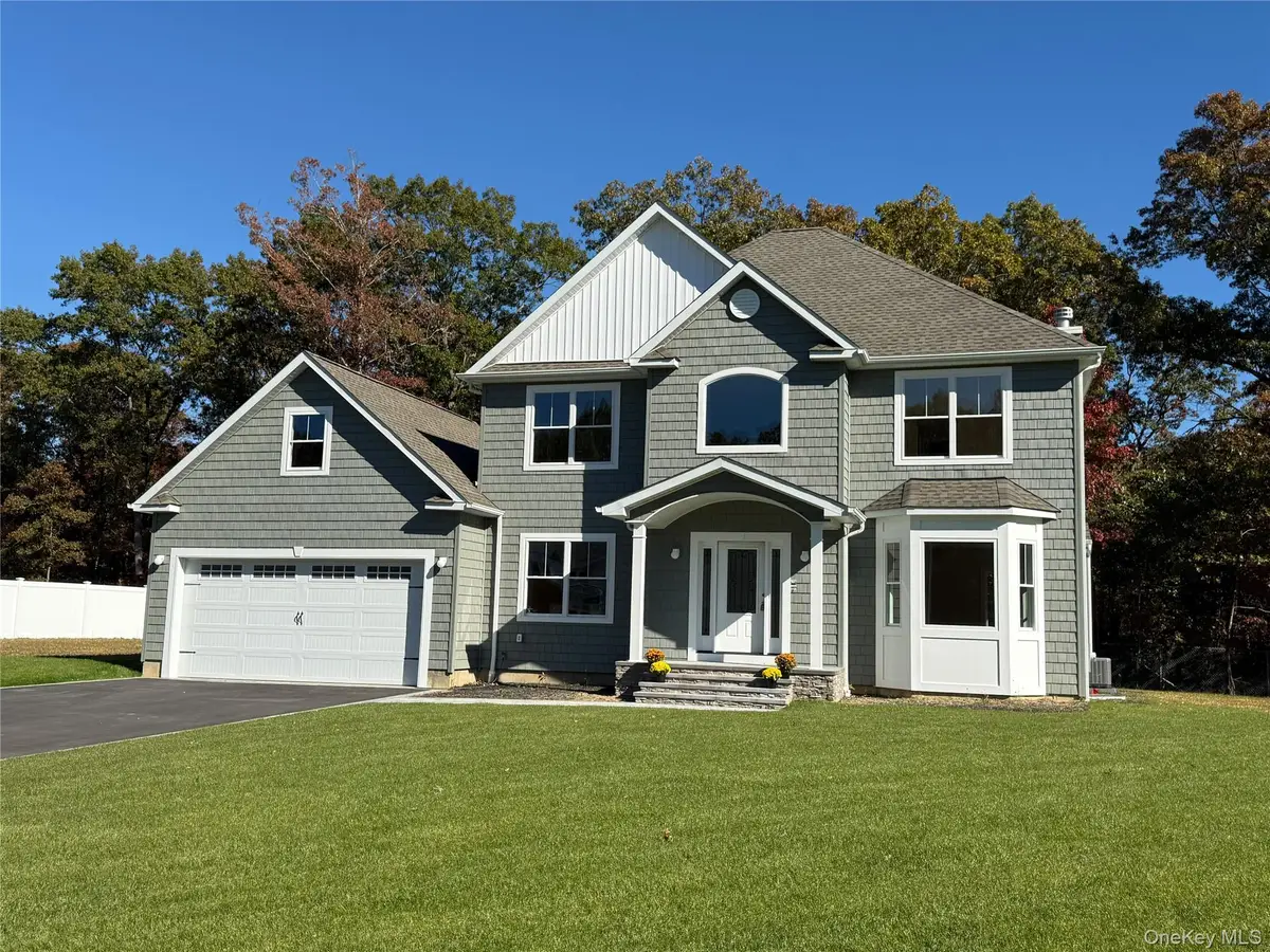 5 Lakeland Woods Court #5, Ronkonkoma, NY 11749 - #1