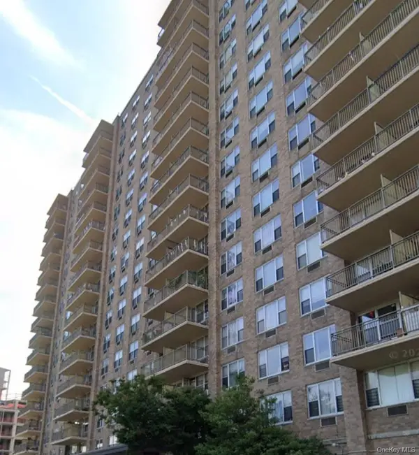 41-40 Union Street #9H, Flushing, NY 11355