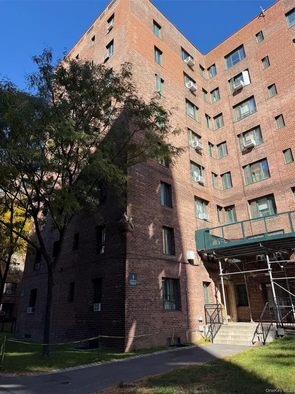9 Metropolitan Oval #7C, Bronx, NY 10462