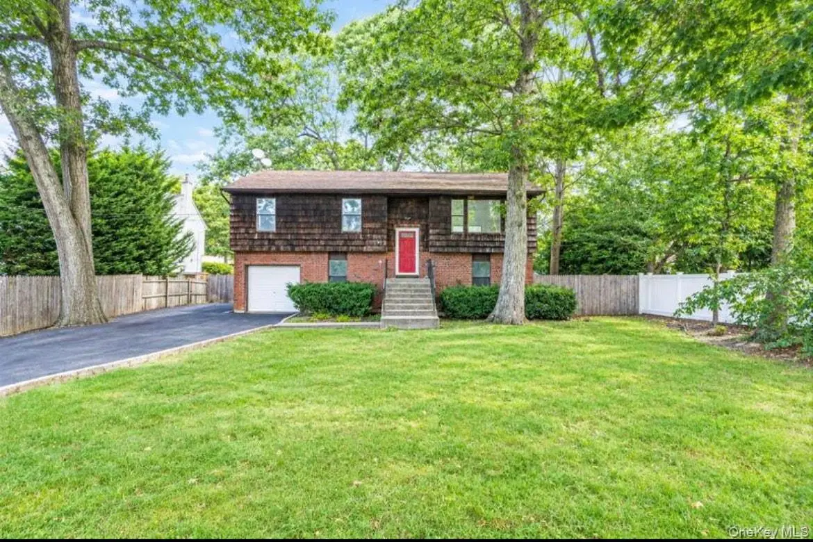 39 Pond Path, Lake Grove, NY 11755 - #1