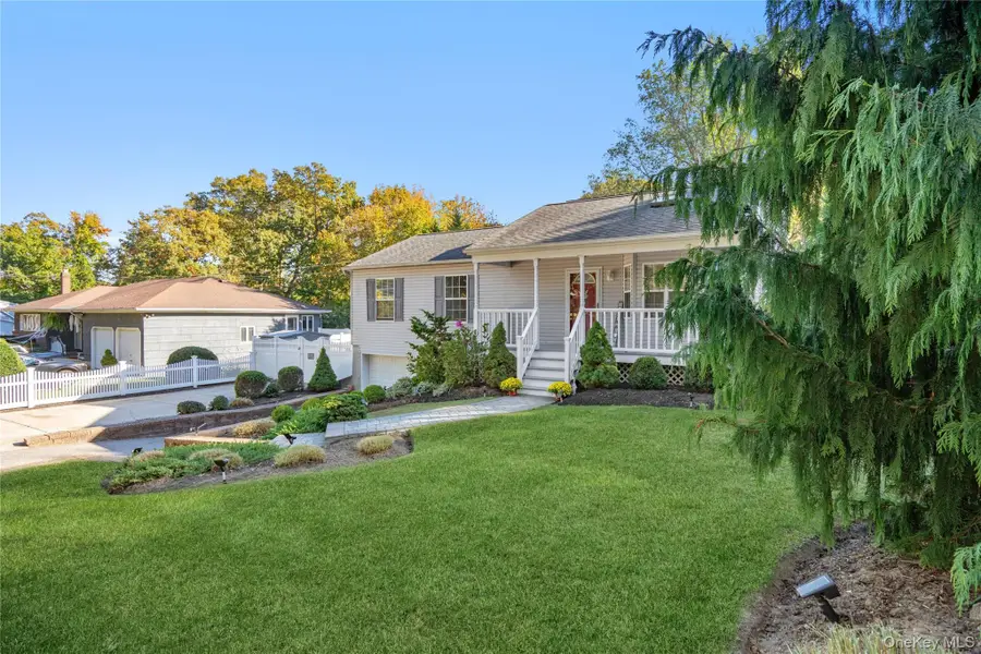 302 Locust Drive, Rocky Point, NY 11778 - #3
